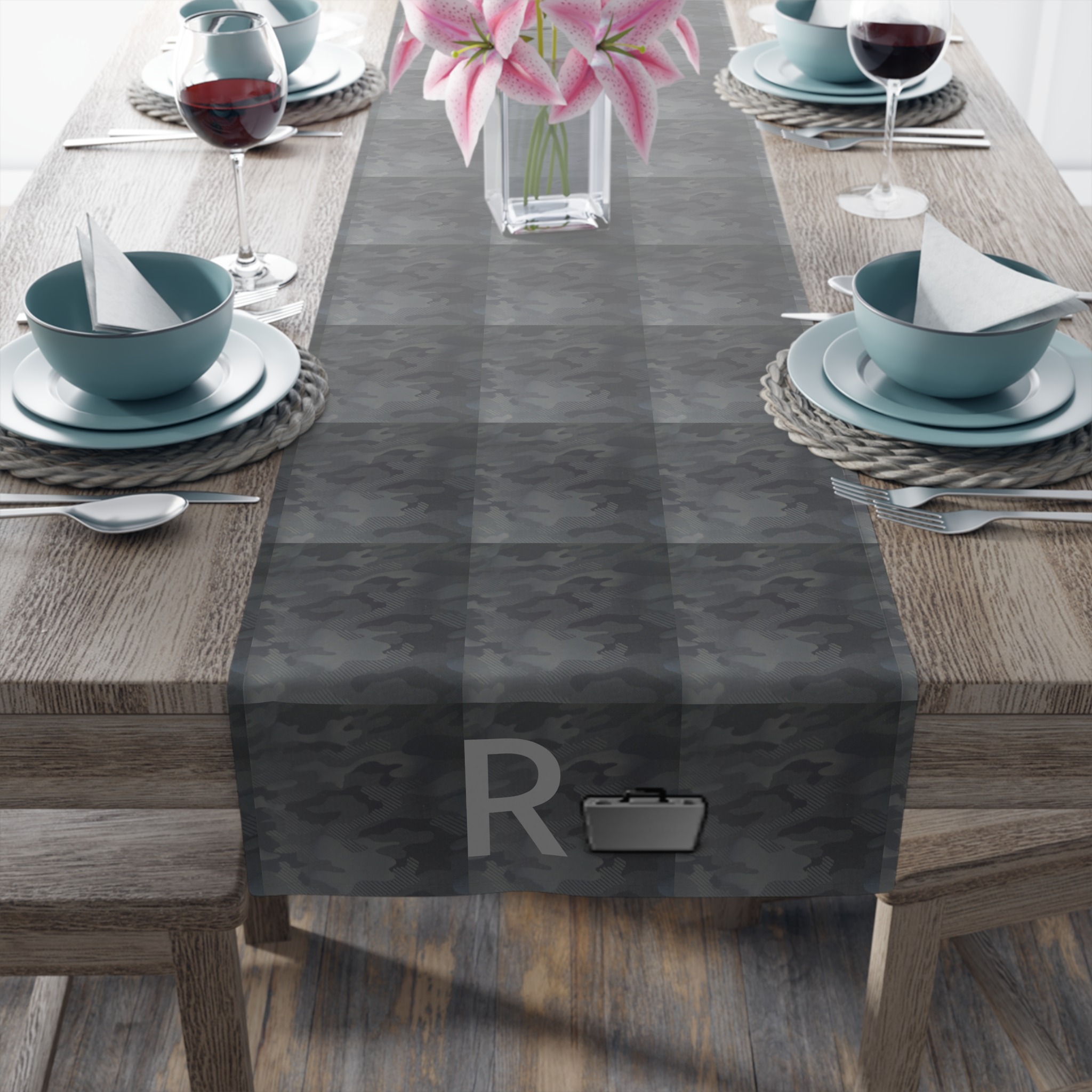 liquid camo table runner - Image 3