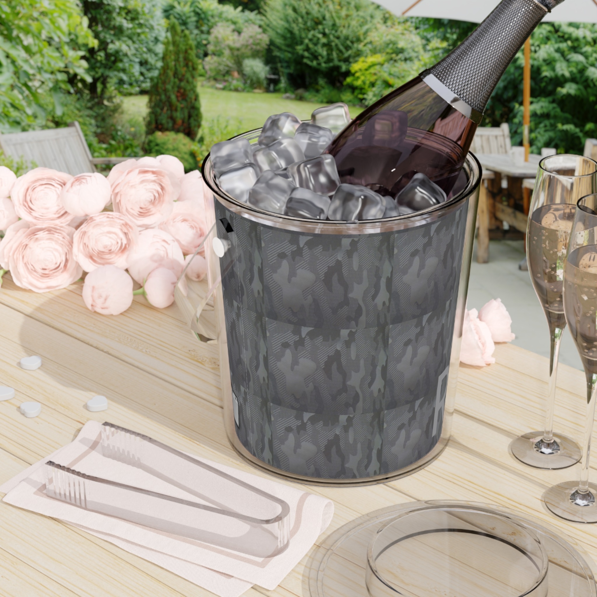 liquid camo ice bucket with tongs