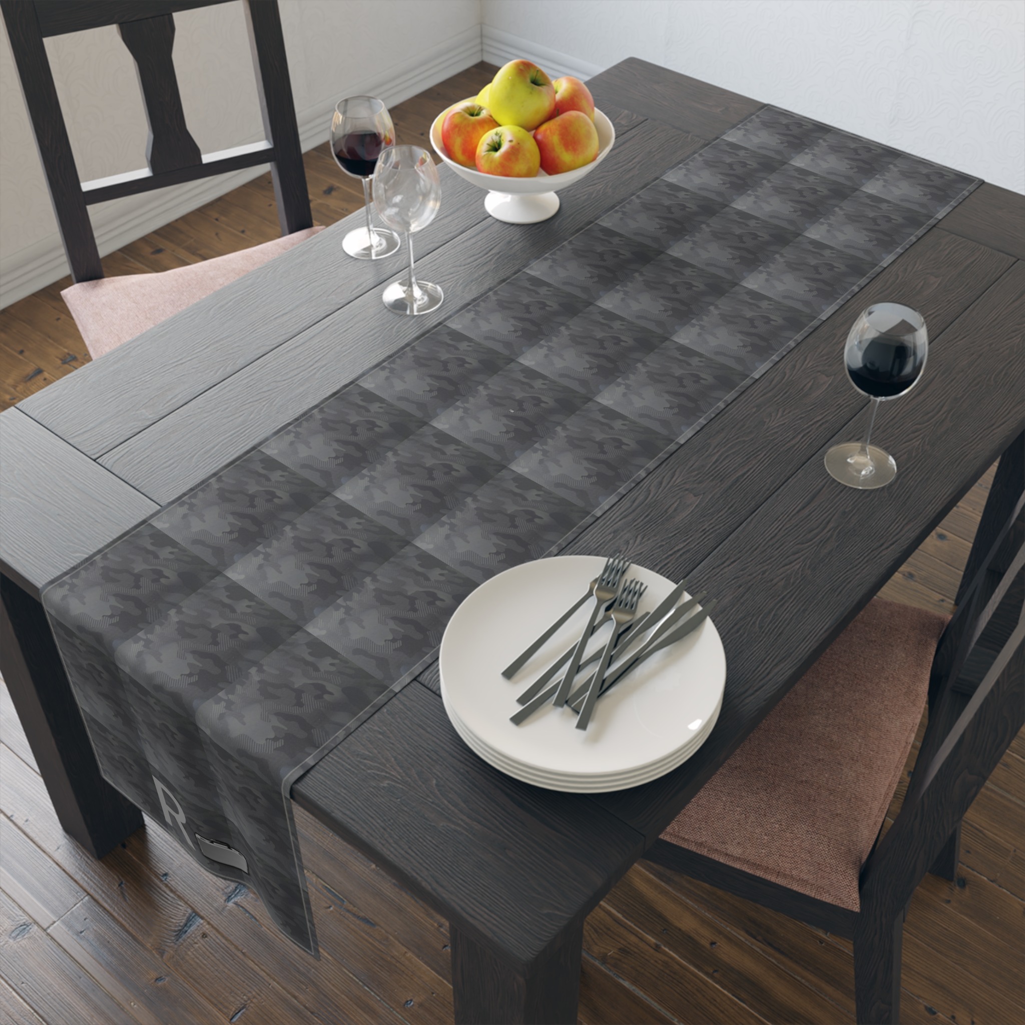 liquid camo table runner - Image 2