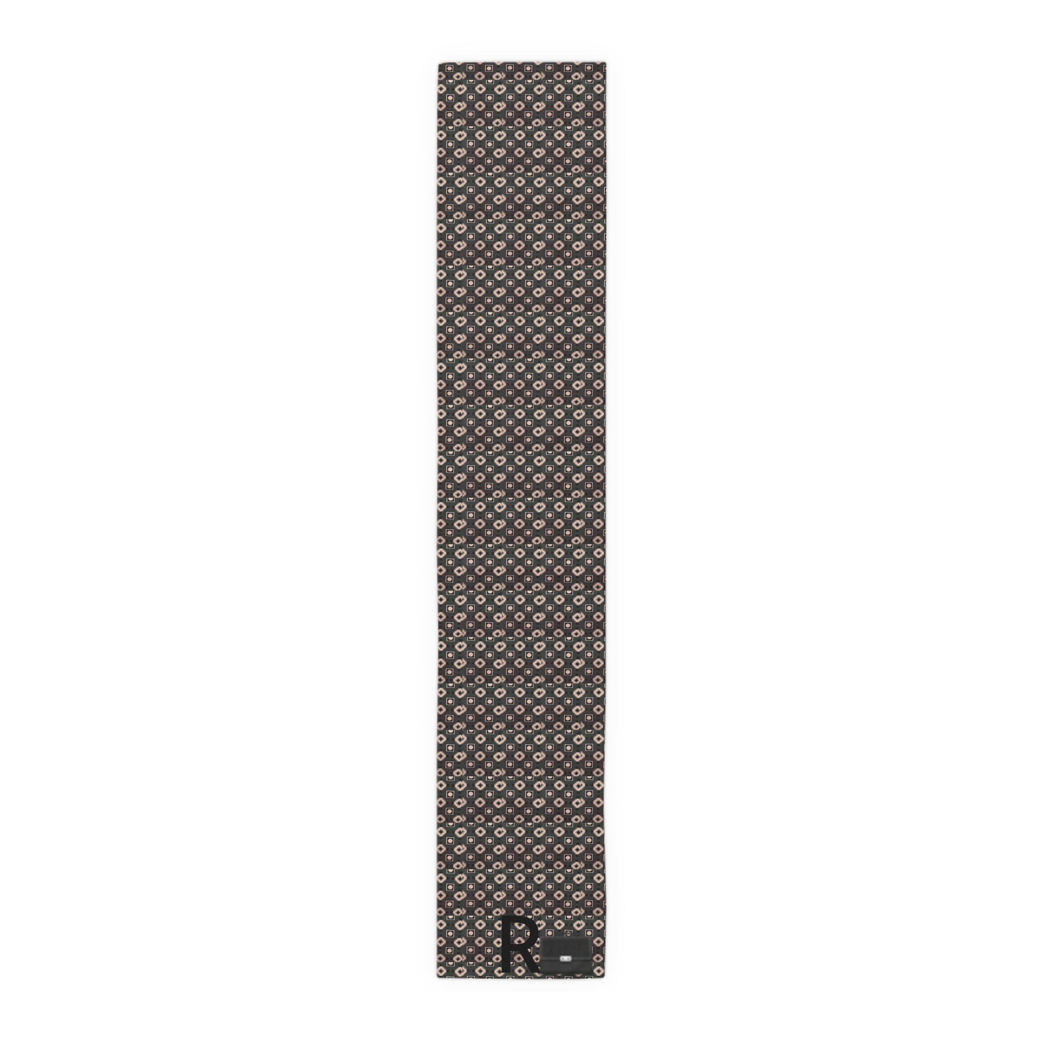 stacks table runner - Image 8